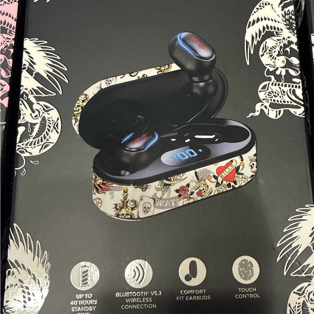 White Ed hardy earbuds